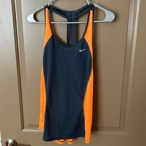 Nike drifit tank top size medium like new